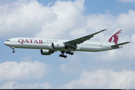 Qatar Airways Boeing 777.